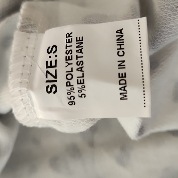 Tie-dye animal print slashed cut shoulder long sleeve shirt tee W-664 - Picture 5 of 7